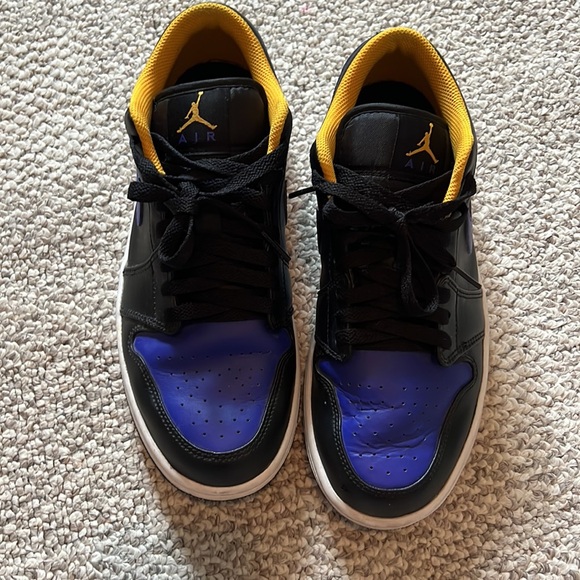 Nike Air Force 1 Low Lakers 8.5 - Picture 3 of 15